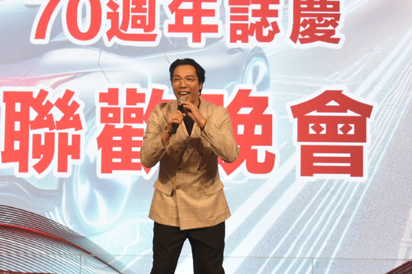 DSC_0313 鄭世豪獻唱